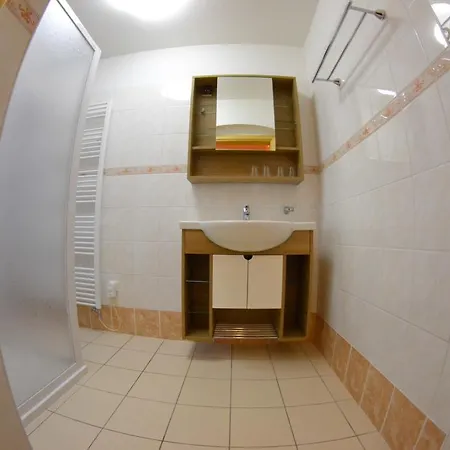 Apartment U Jezera Na Namesti Frymburk