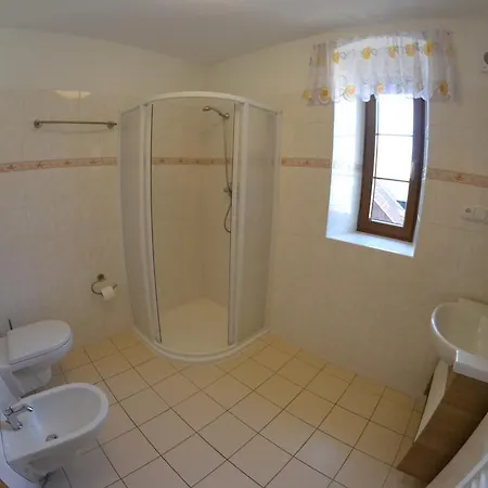 Apartment U Jezera Na Namesti *