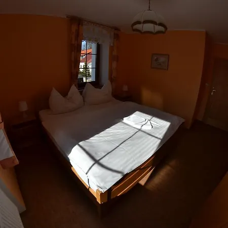 U Jezera Na Namesti Apartment