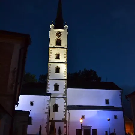 U Jezera Na Namesti Apartment